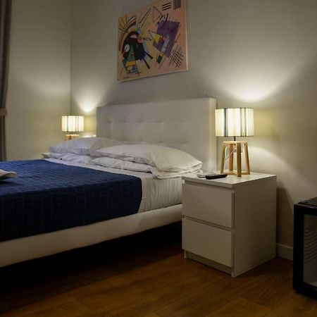 The Castle Inside Rome Hotel ภายนอก รูปภาพ