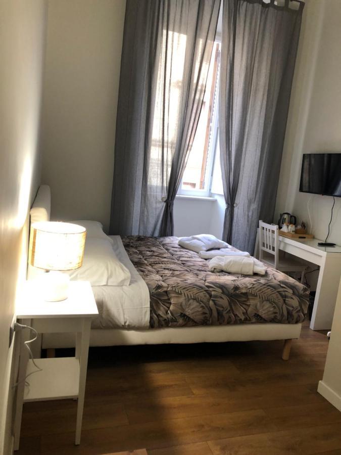 The Castle Inside Rome Hotel ภายนอก รูปภาพ